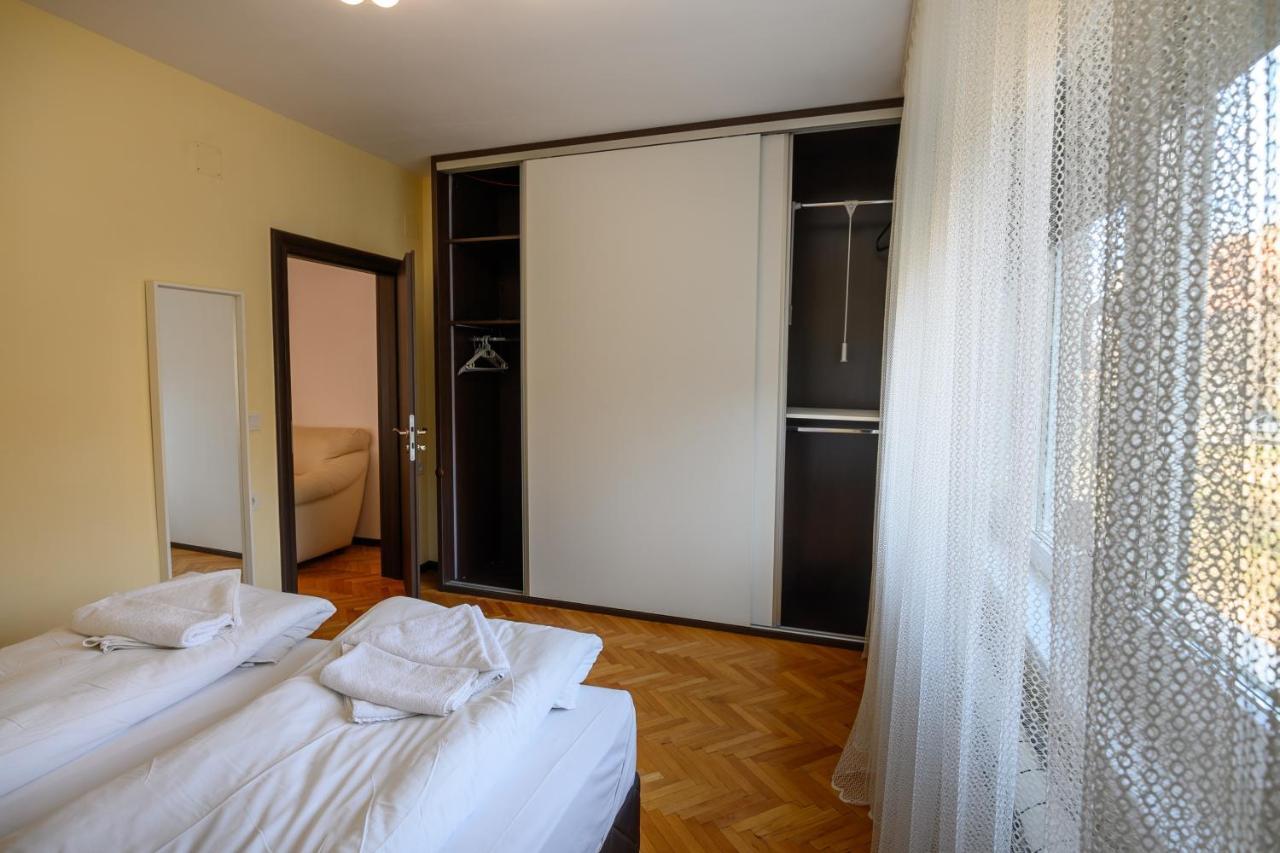 Апартамент За Гости Римски Терми Kyustendil Exterior foto